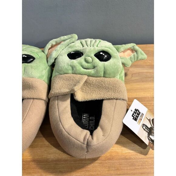 STAR WARS The Mandalorian, Grogu Baby Yoda Boys Slipper Full Body, Kids Size 2-3 - Picture 2 of 7